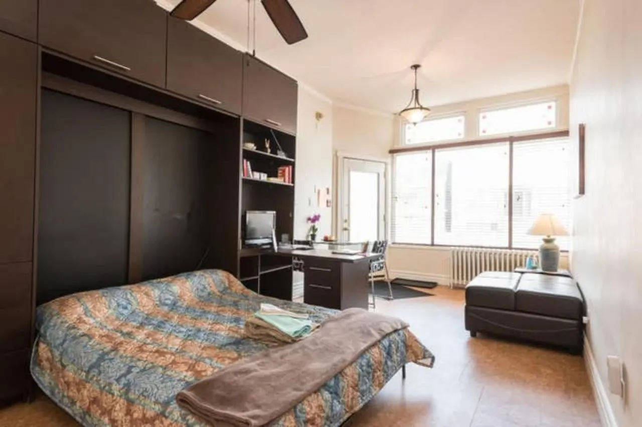 Spacious Bachelor Studio Apt Toronto 0*,  Canada